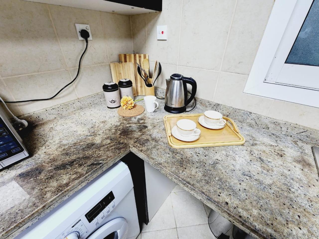 Lovely 1-Bedroom Apartment In The Heart Of Dubai Marina Extérieur photo